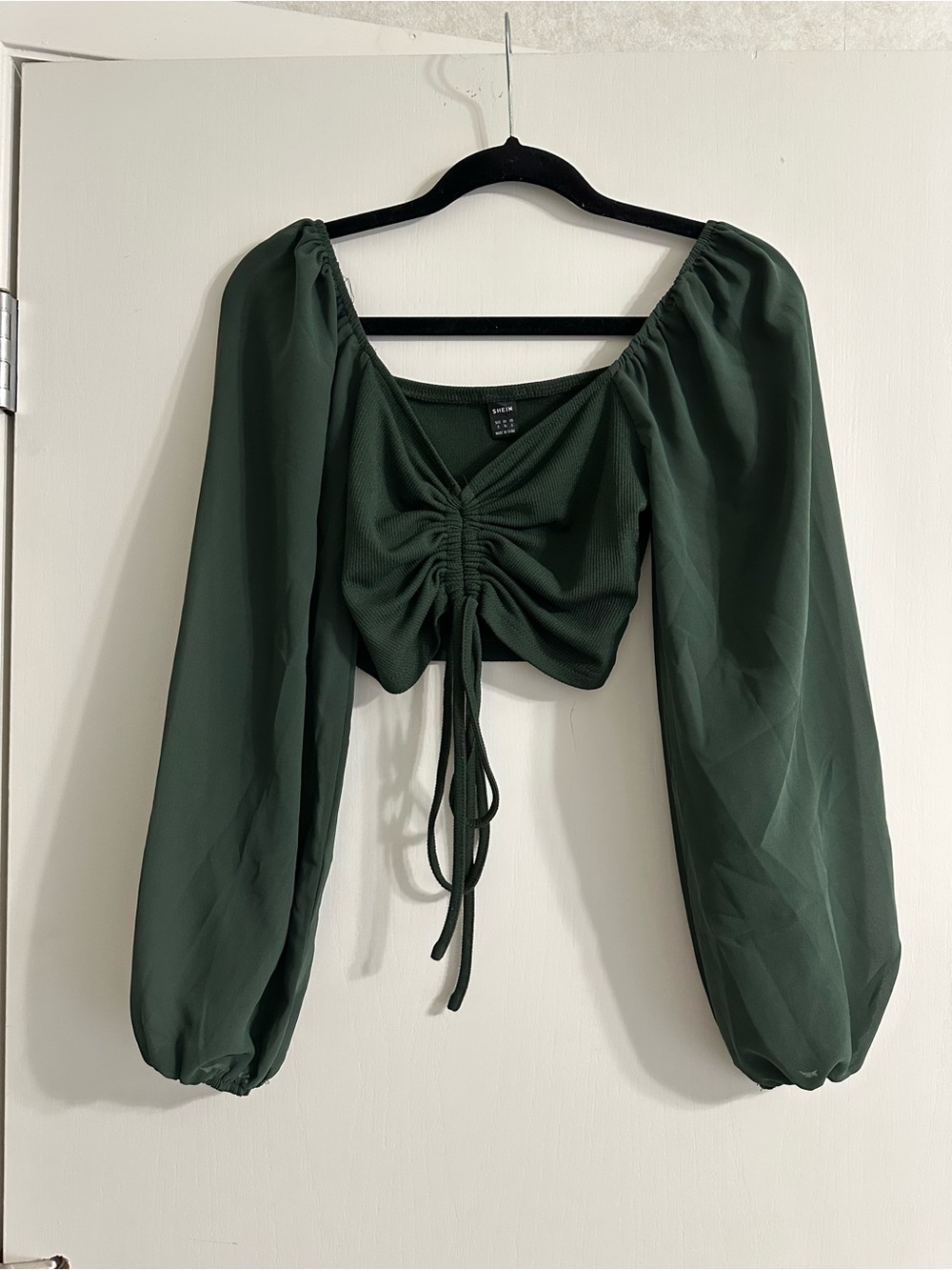 SHEIN Dark Green Ruched Front Puff Sleeve Crop Top